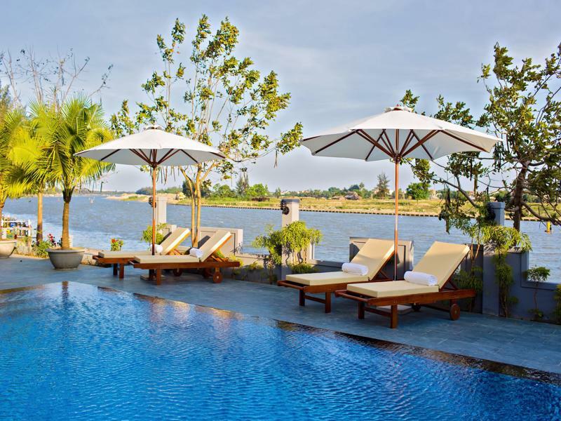 Khách sạn Riverside White House Hội An
