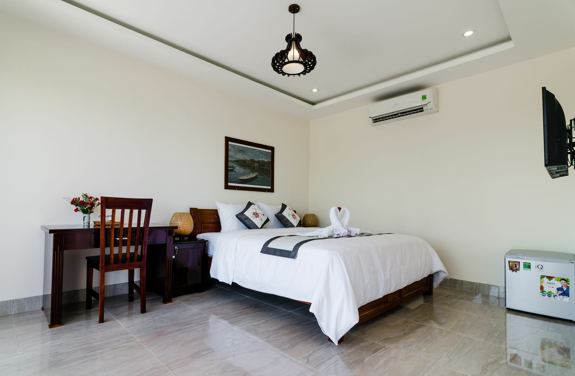 The Moon River & Homestay Hoi An