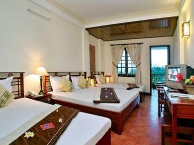 Kiki Hostel & Pool Club Hotel