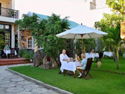 Hotel Kiki Hostel & Pool Club 3*