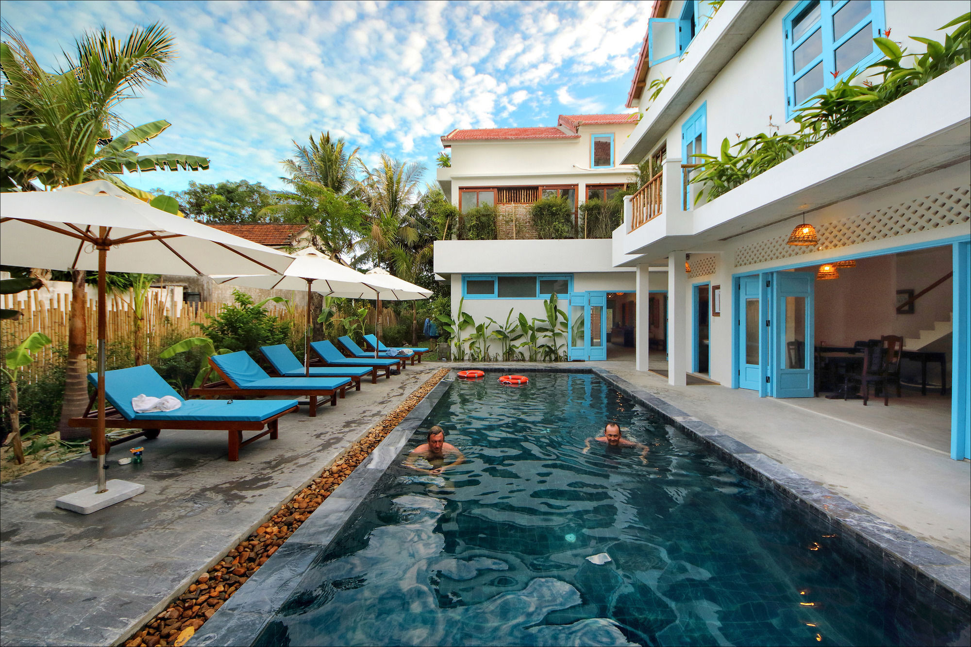 Hotel Life Beach Hoi An