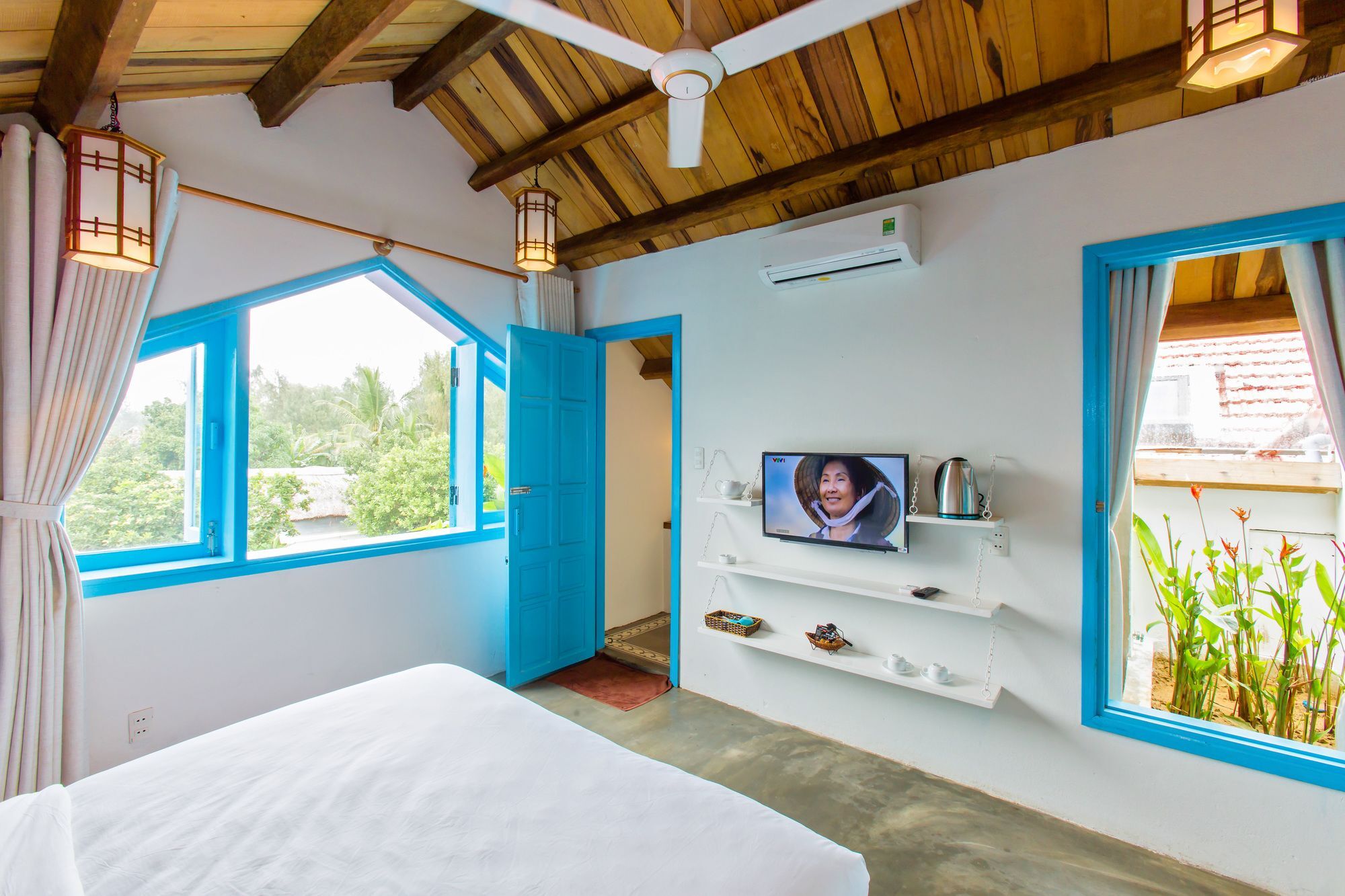 Hotel Life Beach