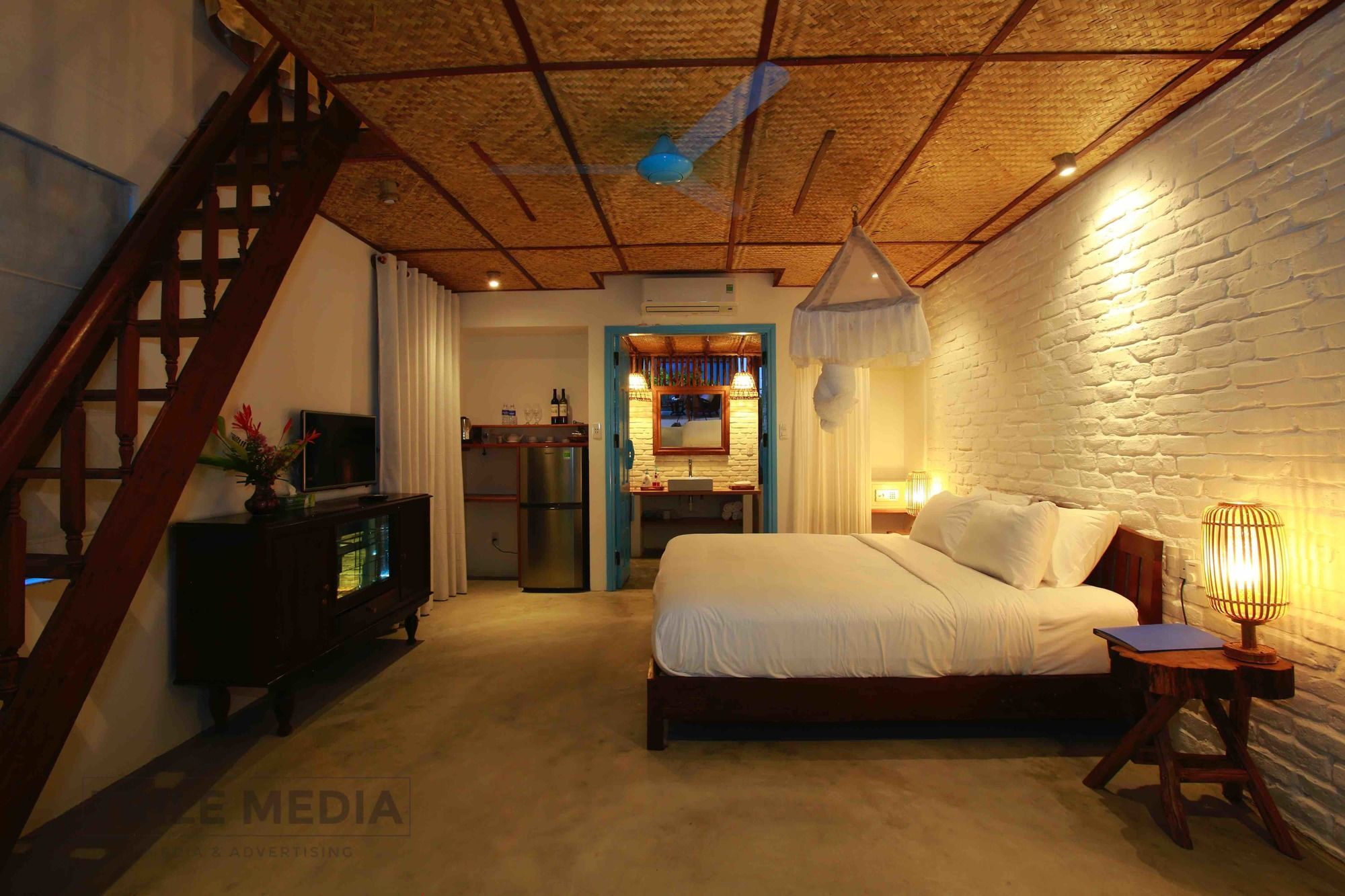 Life Beach Hotel