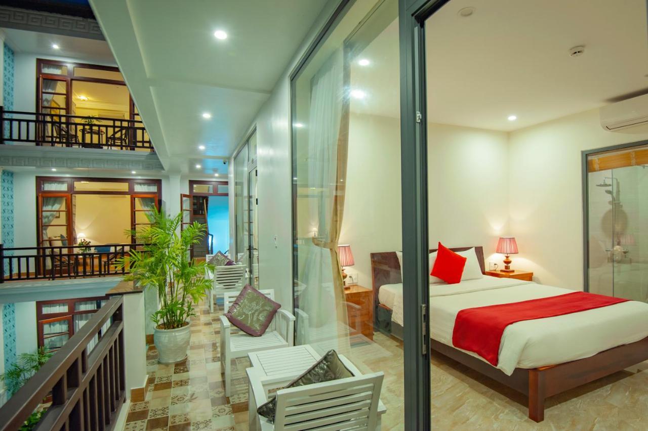 Tropical Garden & Pool Villa Hoi An