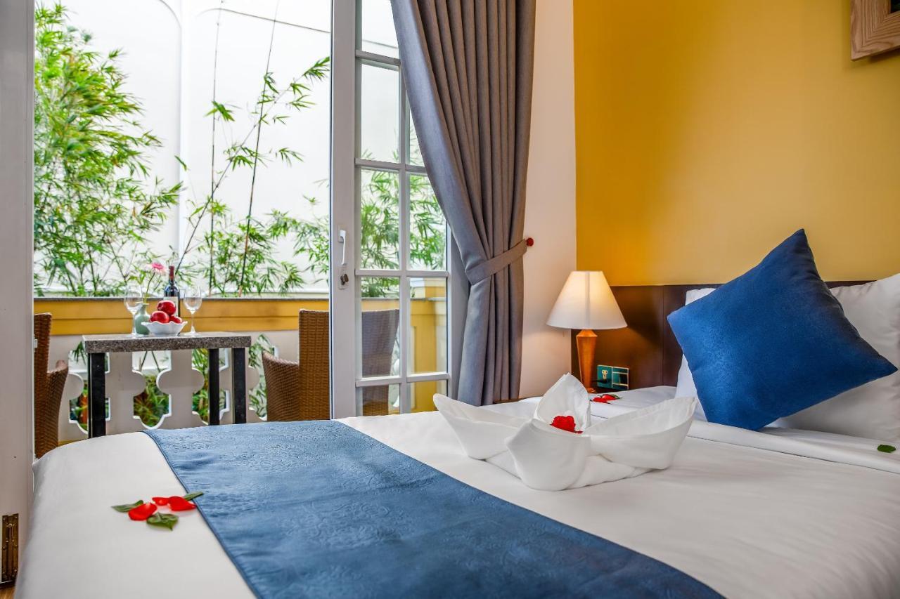 Hotel Triple Riverside Hoian