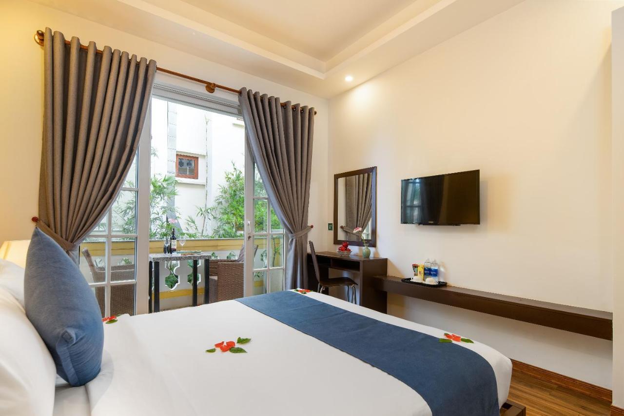 Triple Riverside Hoian Hoi An