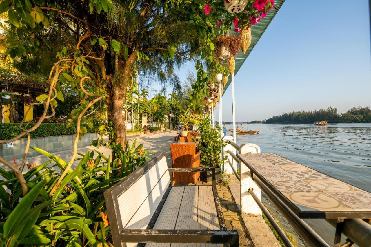 Triple Riverside Hoian 3*