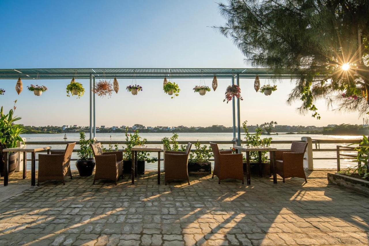 Triple Riverside Hoian 3*