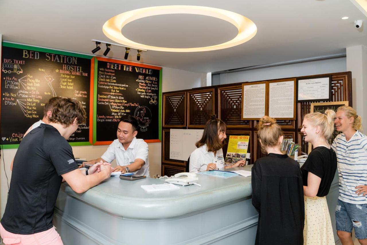 Albergue Bed Station & Pool Bar 