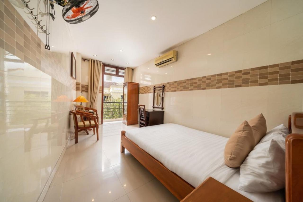 Tribee Kinh & Bar Hostel