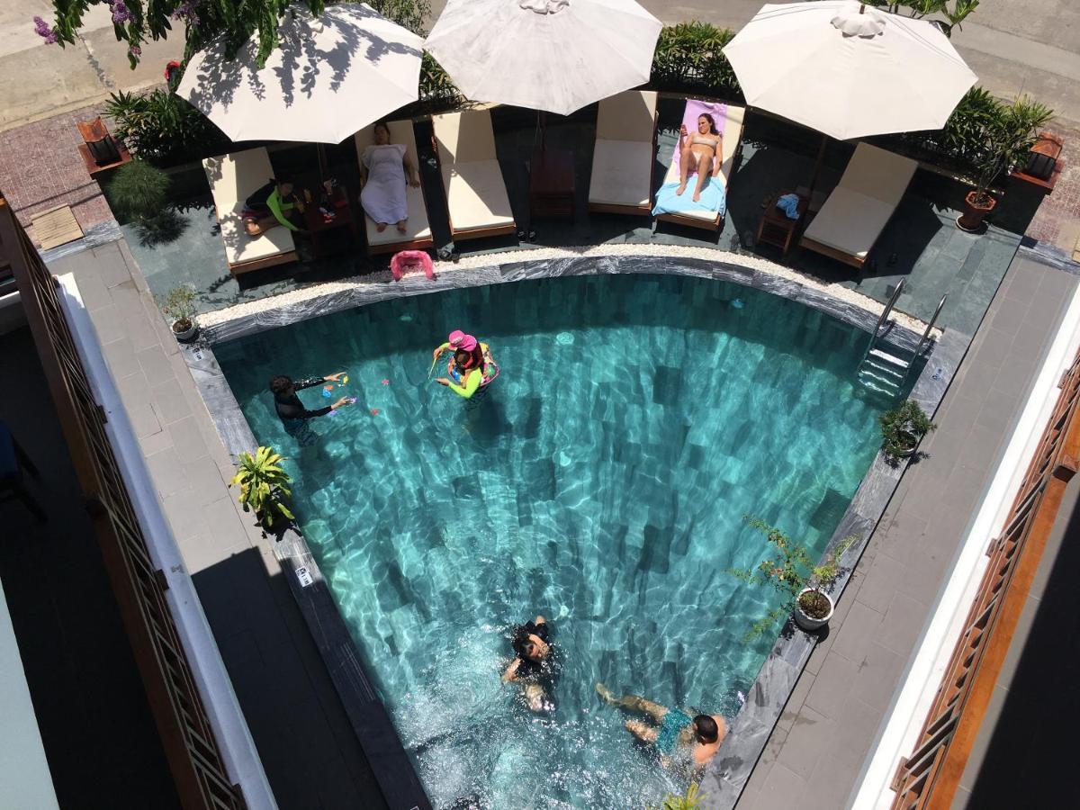 Threeway Riverside Hotel 3*