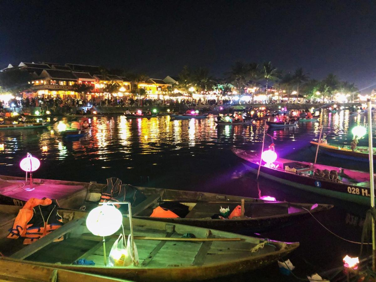 Sunny Riverside * Hoi An