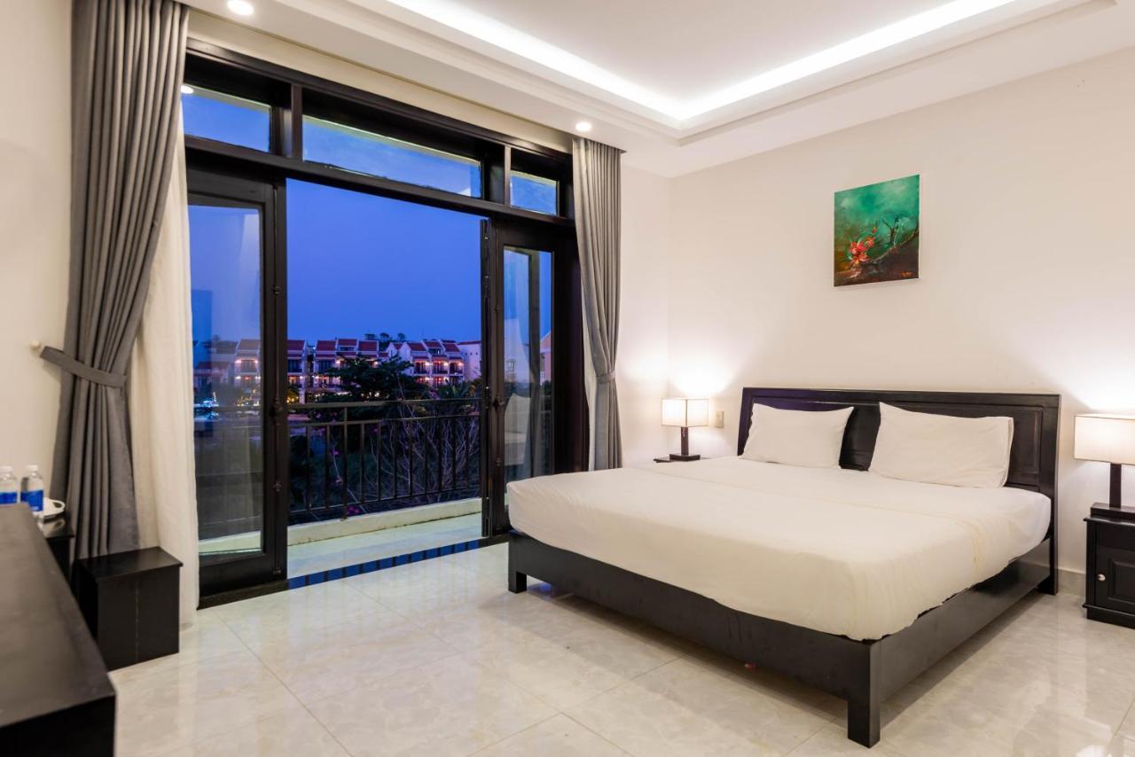 Flamingo - Big With Balcony - Close To Old Town 200m & Temple Bridge - Large Outside Pool For Sun Bathing Villa Hoi An