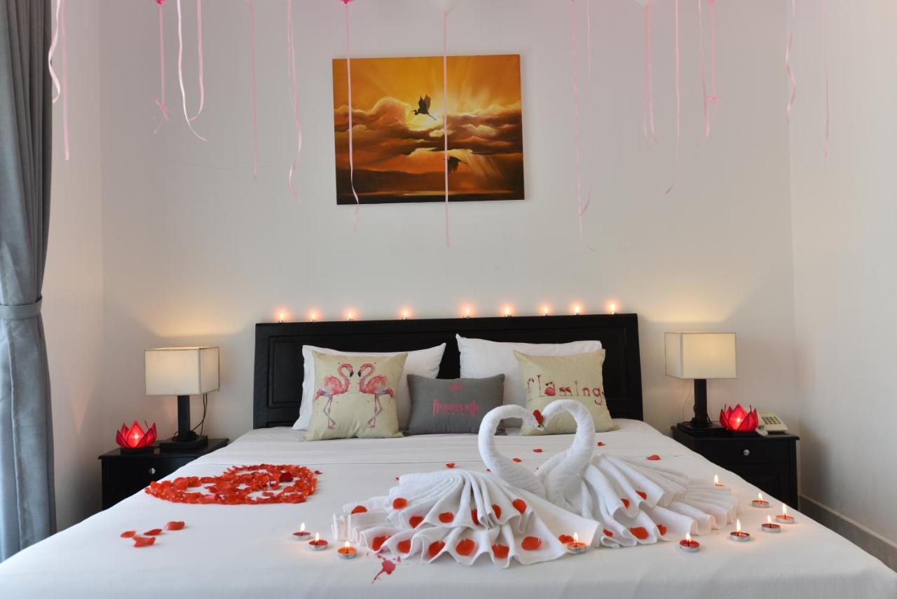 Villa Flamingo - Big With Balcony - Close To Old Town 200m & Temple Bridge - Large Outside Pool For Sun Bathing *