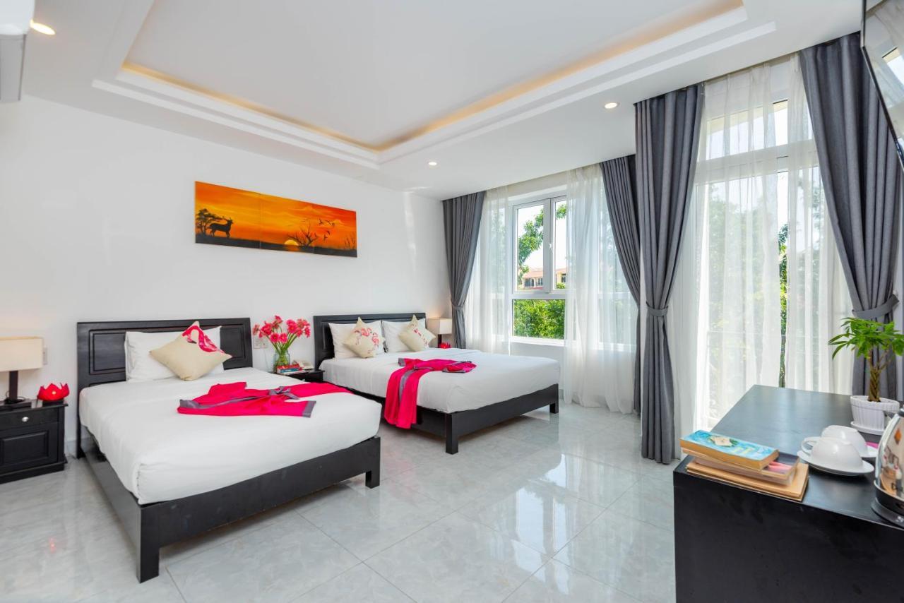 Flamingo - Big With Balcony - Close To Old Town 200m & Temple Bridge - Large Outside Pool For Sun Bathing Villa Hoi An