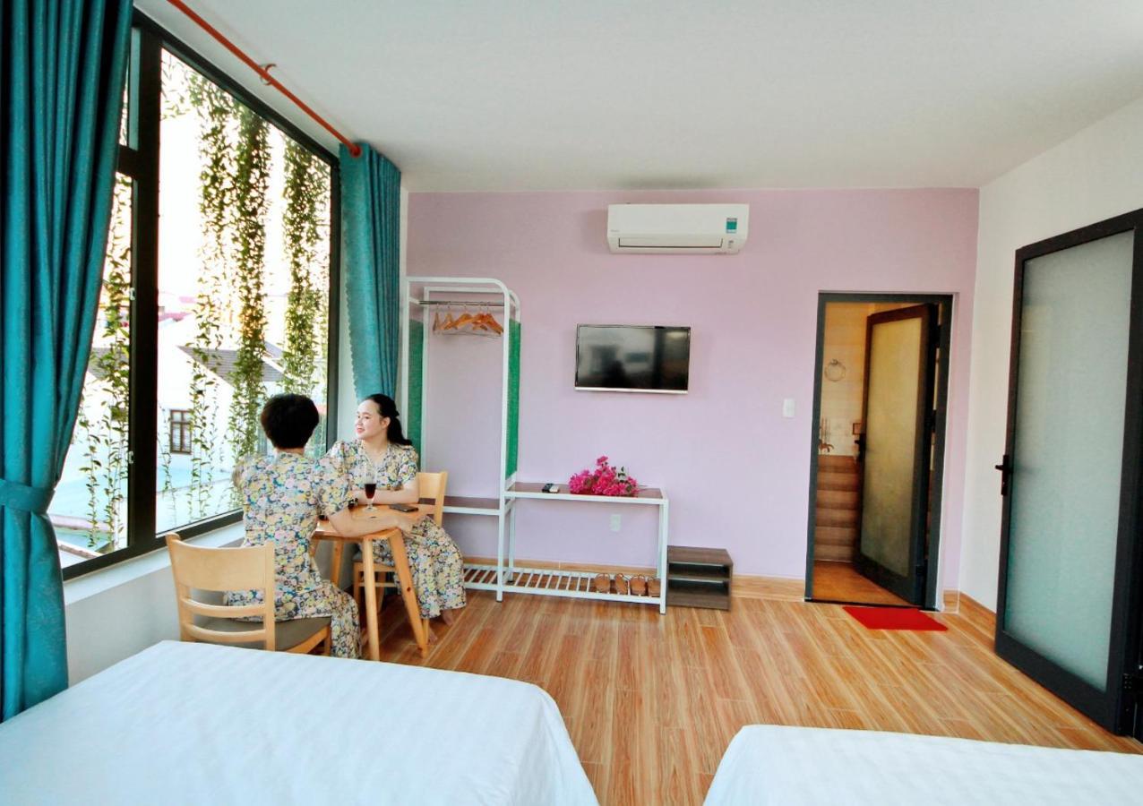 Lavila * Hội An