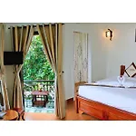 Cam Nam Homestay