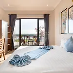 Home River Villa