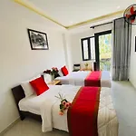 Toro Homestay