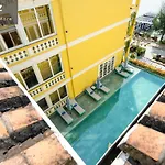Hanz Triple Riverside Villa Hoi An