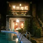 Le Dust Villa