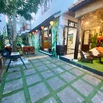 Blue Whale Homestay