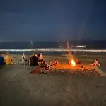 The Beachside Bungalow Hostel & Bar
