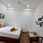 Pho Xanh Hotel - Stay 24H
