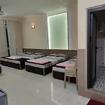 Nha Nghi 218