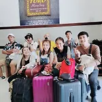 Toro Homestay