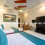 Rockmouse Centre River Villa Hoi An