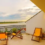 Ha Mountain View Pool Villa