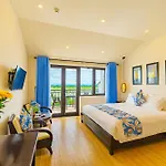 Ha Mountain View Pool Villa