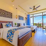 Ha Mountain View Pool Villa