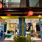 Pearl Beach Homestay