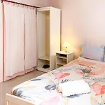 Hy Local Budget Hotel By Hoianese - 5 Mins Walk To Hoi An Ancient Town