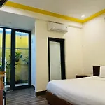 Coral Riverside Homestay & Hostel