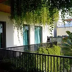 Hoianese Lip Lip Pool Hotel