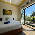Coral Riverside Homestay & Hostel