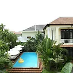 Cherry\'S House