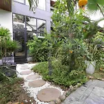 Charm Champion Villa Hoian