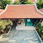 Dau\' Villa