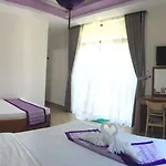 Pink House Homestay