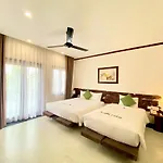 Mayci Boutique Hotel & Restaurant By Amber