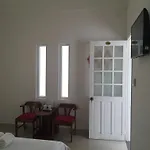 Little House Homestay