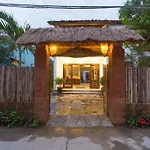 Vina Beach Pool Villas