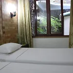 Nhi Trung Hotel