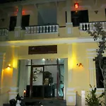 Botanic Beach Homestay