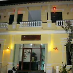 Botanic Beach Homestay