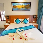 Cic Coliving & Coworking Community Villa